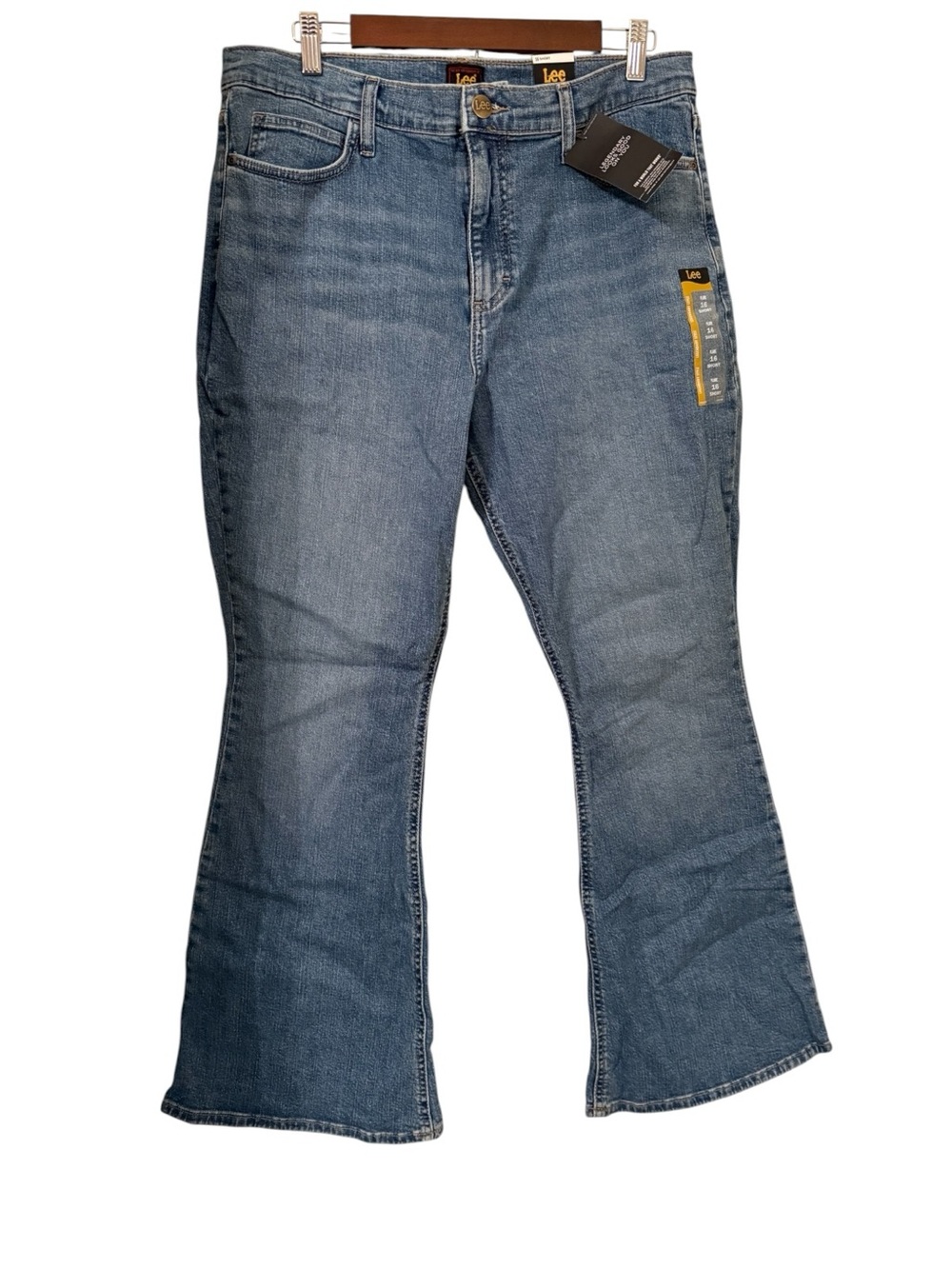 Lee Legendary Style Flare Jeans Women’s 16 Short Mid Rise Stretch Denim NWT